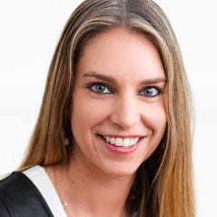 Mélanie Langlois, CRHA